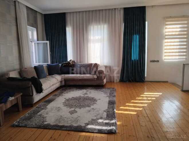 6 otaqlı həyət evi/bağ evi - M.Ə.Rəsulzadə q. - 210 m² (1)