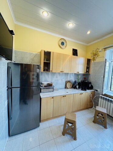 5 otaqlı həyət evi/bağ evi - Novxanı q. - 360 m² (18)