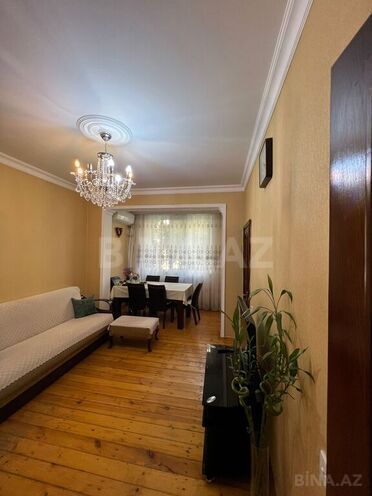 3 otaqlı köhnə tikili - Gənclik m. - 70 m² (2)