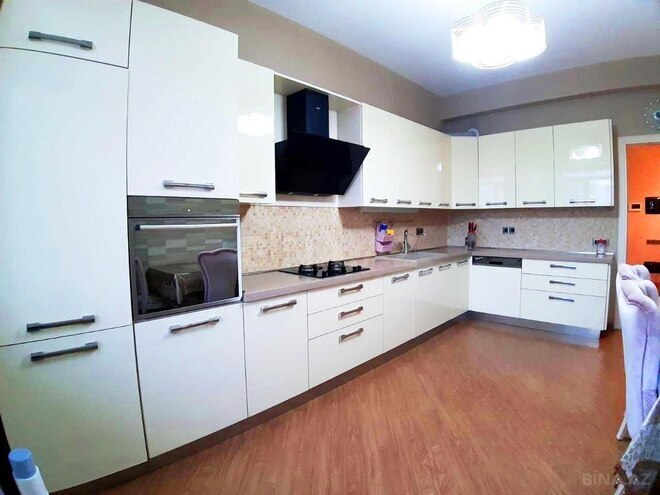 10 otaqlı həyət evi/bağ evi - Şağan q. - 320 m² (16)