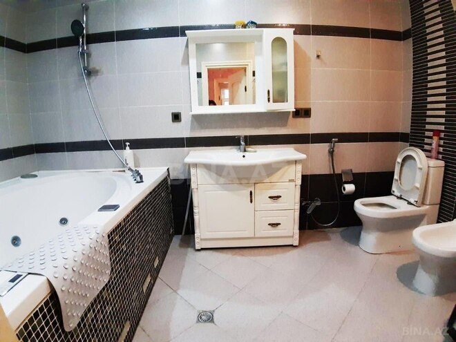 10 otaqlı həyət evi/bağ evi - Şağan q. - 320 m² (12)