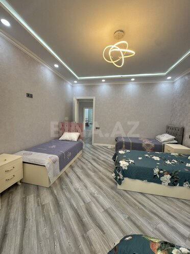 5 otaqlı həyət evi/bağ evi - Mərdəkan q. - 250 m² (19)