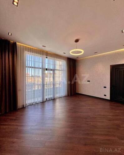 6 otaqlı həyət evi/bağ evi - Şüvəlan q. - 400 m² (11)