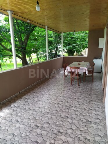 3 otaqlı həyət evi/bağ evi - Qəbələ - 150 m² (27)