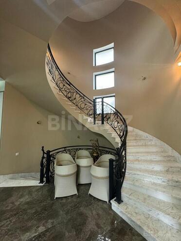 6 otaqlı həyət evi/bağ evi - Novxanı q. - 450 m² (17)