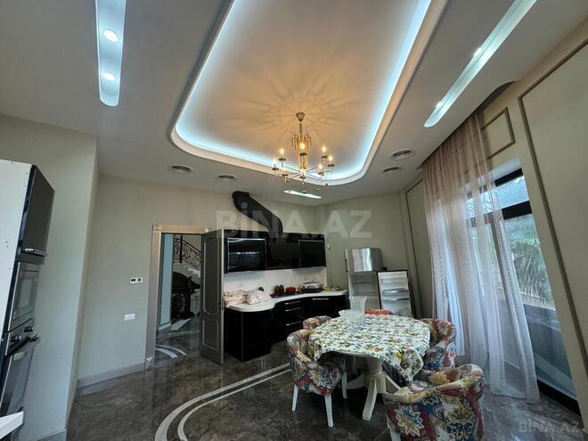 6 otaqlı həyət evi/bağ evi - Novxanı q. - 450 m² (15)