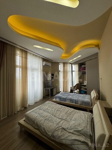 6 otaqlı həyət evi/bağ evi - Novxanı q. - 450 m² (23)
