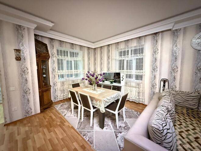 5 otaqlı həyət evi/bağ evi - Fatmayı q. - 240 m² (13)