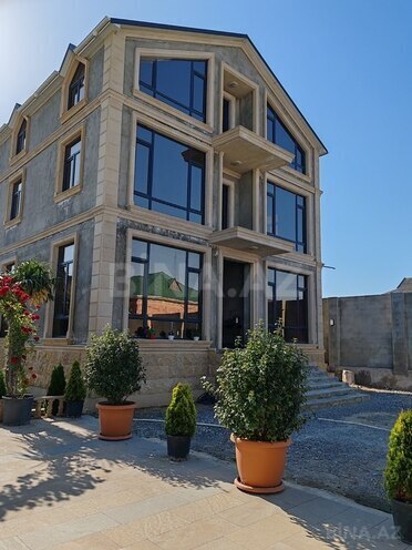 10 otaqlı həyət evi/bağ evi - Binəqədi q. - 500 m² (2)