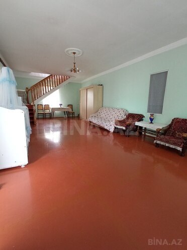 6 otaqlı həyət evi/bağ evi - Novxanı q. - 140 m² (1)