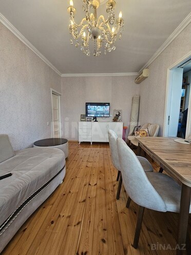 2 otaqlı köhnə tikili - 7-ci mikrorayon q. - 70 m² (3)
