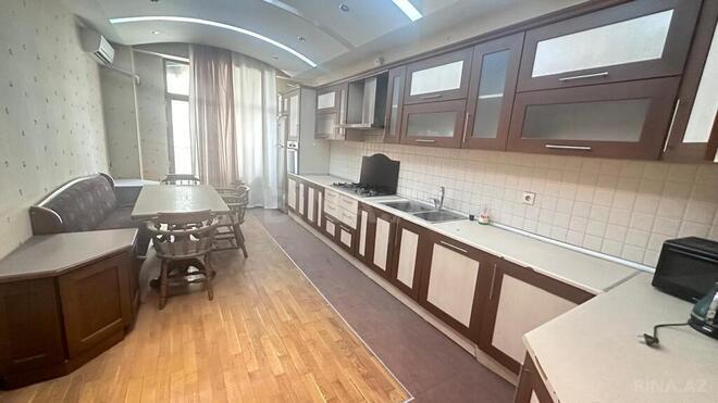 Satılır 8 otaqlı yeni tikili 450 m², Nizami m., photo 14 from 17