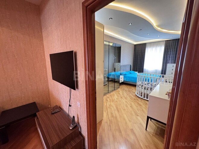 3-комн. новостройка - м. 8 ноября - 130 м² (18)