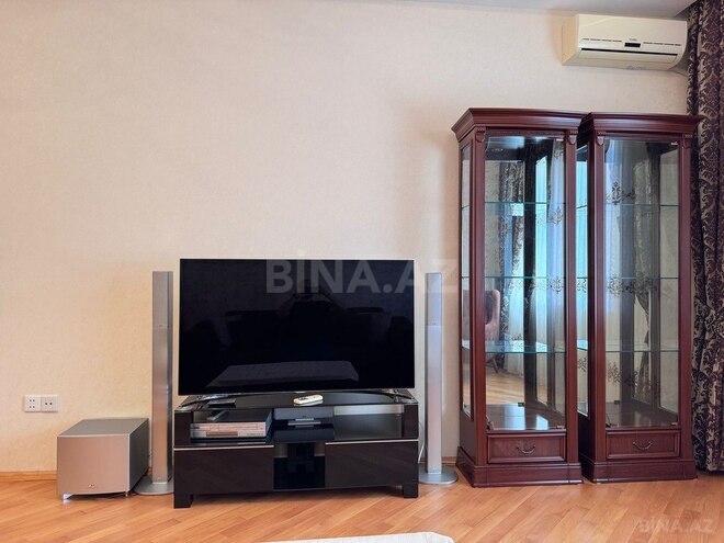 3-комн. новостройка - м. 8 ноября - 130 м² (9)