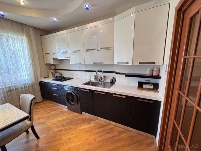 3-комн. новостройка - м. 8 ноября - 130 м² (27)