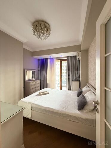 3 otaqlı yeni tikili - Şah İsmayıl Xətai m. - 140 m² (29)