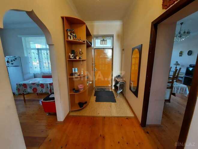 7 otaqlı həyət evi/bağ evi - Novxanı q. - 220 m² (3)