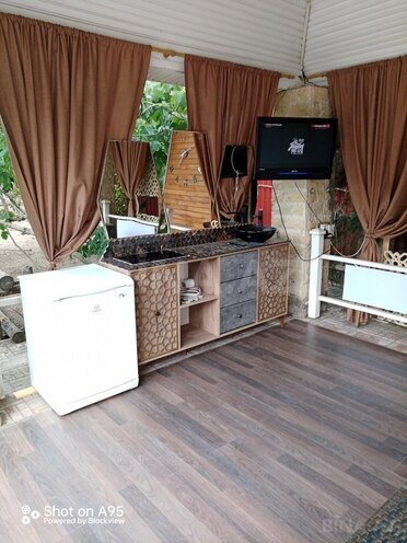 5 otaqlı həyət evi/bağ evi - Şüvəlan q. - 240 m² (5)