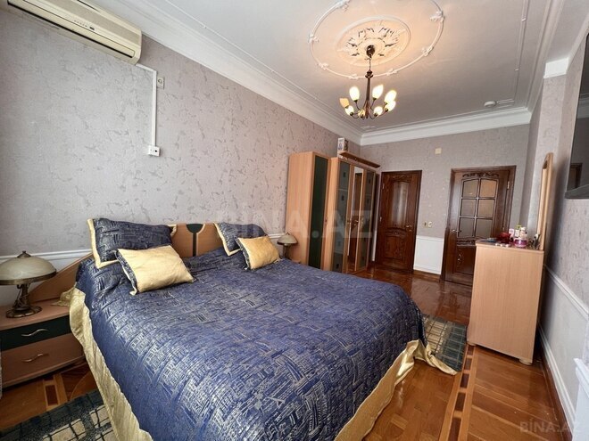 İcarəyə verilir 4 otaqlı yeni tikili 230 m², 28 May m., photo 11 from 25