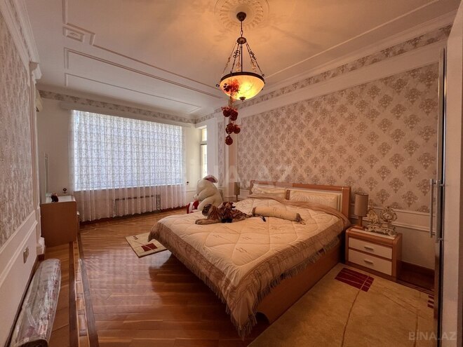 İcarəyə verilir 4 otaqlı yeni tikili 230 m², 28 May m., photo 9 from 25