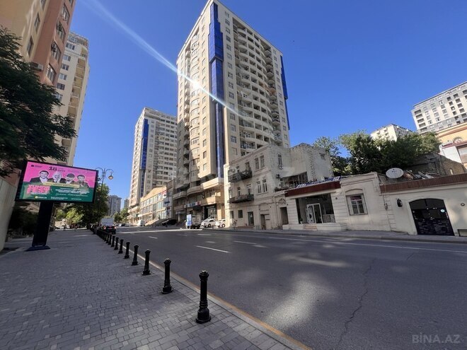 İcarəyə verilir 4 otaqlı yeni tikili 230 m², 28 May m., photo 21 from 25