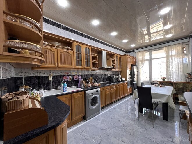 İcarəyə verilir 4 otaqlı yeni tikili 230 m², 28 May m., photo 6 from 25