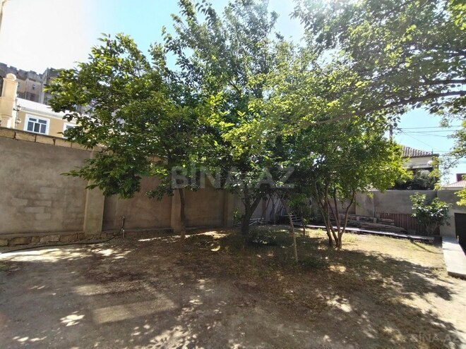 8 otaqlı həyət evi/bağ evi - Qaraçuxur q. - 200 m² (22)