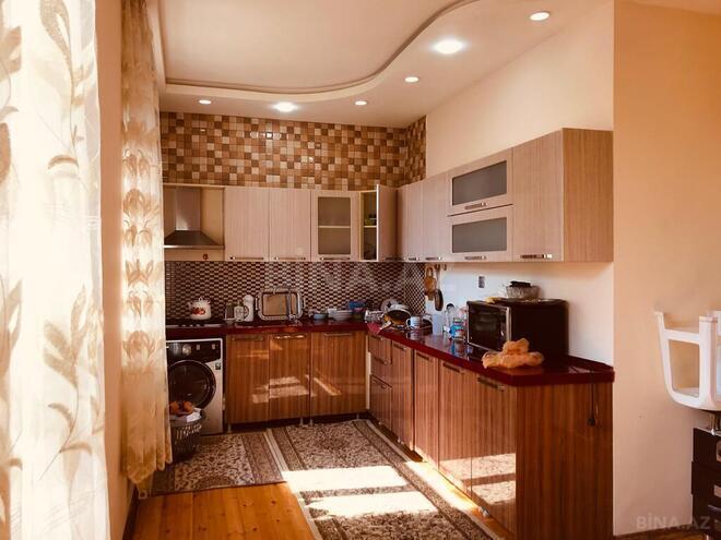 6 otaqlı həyət evi/bağ evi - Biləcəri q. - 250 m² (19)