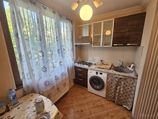 3 otaqlı köhnə tikili - Qara Qarayev m. - 80 m² (1)