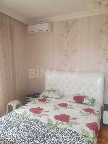 4 otaqlı həyət evi/bağ evi - Novxanı q. - 200 m² (8)