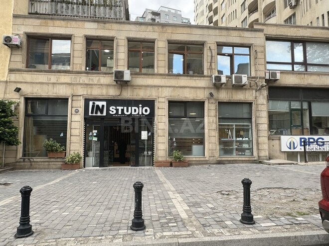 Obyekt - 28 May m. - 330 m² (25)