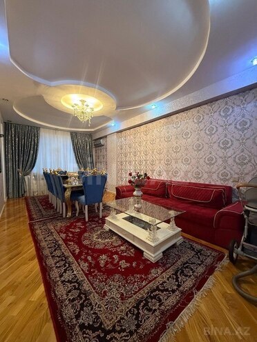 4-комн. новостройка - м. Иншаатчылар - 130 м² (1)