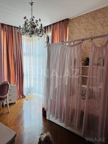 4-комн. вторичка - Насиминский  р. - 220 м² (3)