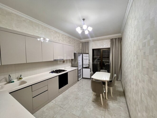 3-комн. новостройка - м. 28 мая - 120 м² (2)