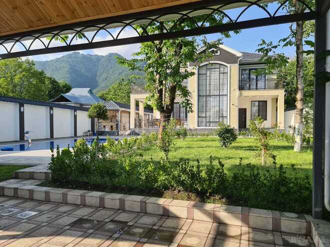 7 otaqlı həyət evi/bağ evi - Qəbələ - 250 m² (2)