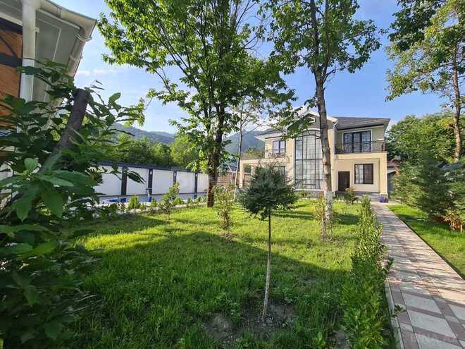 7 otaqlı həyət evi/bağ evi - Qəbələ - 250 m² (24)