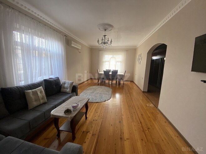 9 otaqlı həyət evi/bağ evi - Xırdalan - 270 m² (3)