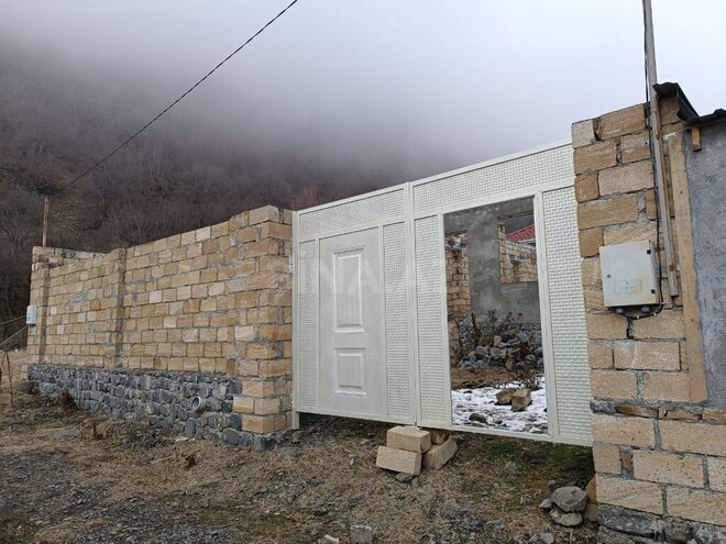 4 otaqlı həyət evi/bağ evi - Qax - 80 m² (1)