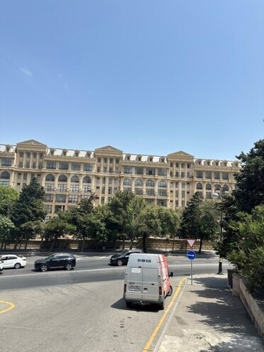 3-комн. вторичка - м. Ичеришехер - 65 м² (1)