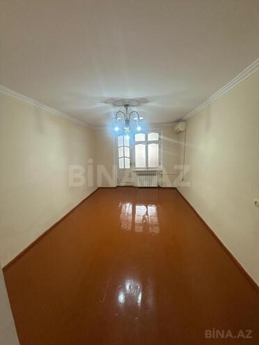 3 otaqlı köhnə tikili - Lökbatan q. - 65 m² (4)