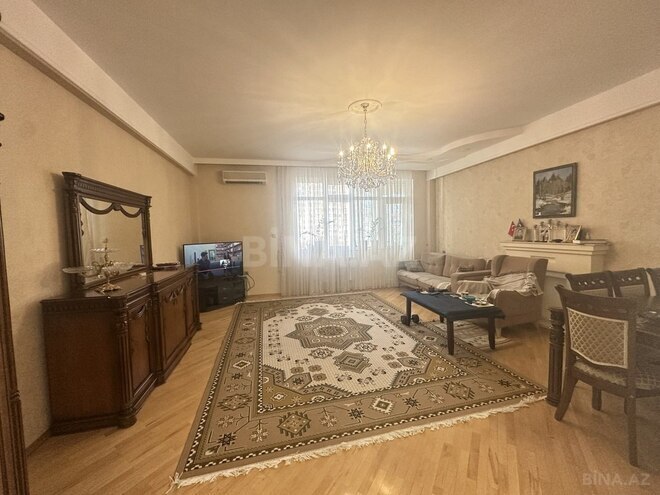 4-комн. новостройка - м. 8 ноября - 170 м² (2)