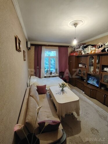 1-комн. вторичка - м. Элмляр Академиясы - 40 м² (1)