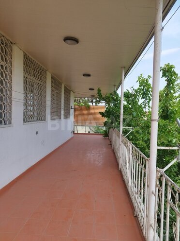 10 otaqlı həyət evi/bağ evi - M.Ə.Rəsulzadə q. - 479 m² (26)