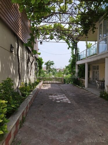 10 otaqlı həyət evi/bağ evi - M.Ə.Rəsulzadə q. - 479 m² (28)