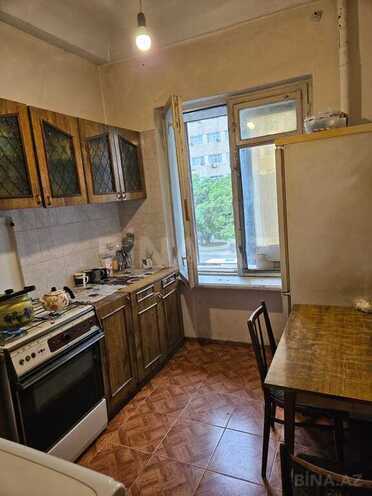 3 otaqlı köhnə tikili - Elmlər Akademiyası m. - 70 m² (27)