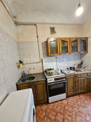 3 otaqlı köhnə tikili - Elmlər Akademiyası m. - 70 m² (13)