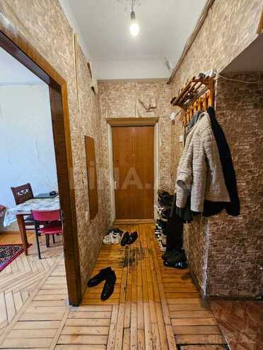 3 otaqlı köhnə tikili - Elmlər Akademiyası m. - 70 m² (1)
