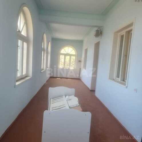 5 otaqlı həyət evi/bağ evi - Saray q. - 250 m² (13)