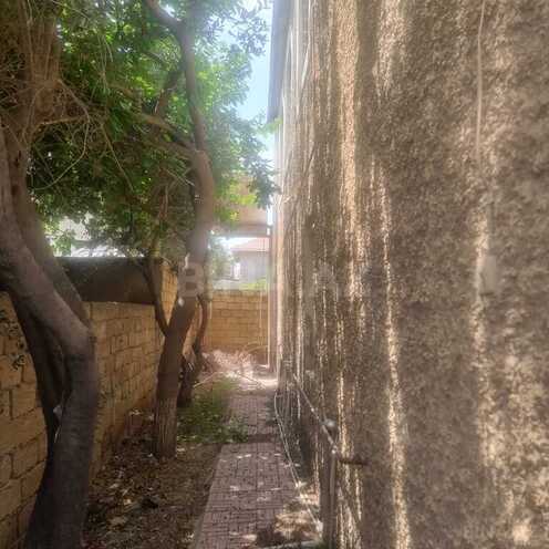 5 otaqlı həyət evi/bağ evi - Saray q. - 250 m² (17)