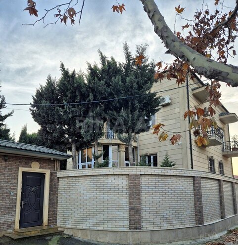 8 otaqlı həyət evi/bağ evi - Novxanı q. - 320 m² (4)
